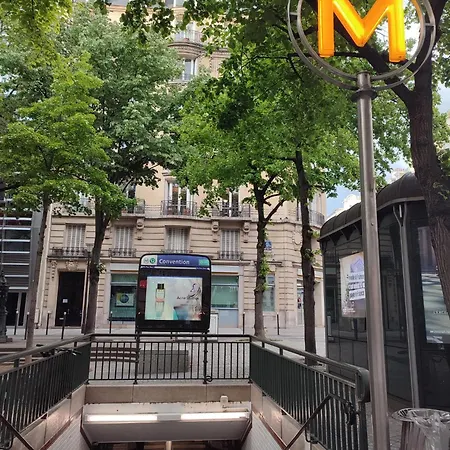 Beau Studio Parisien パリ